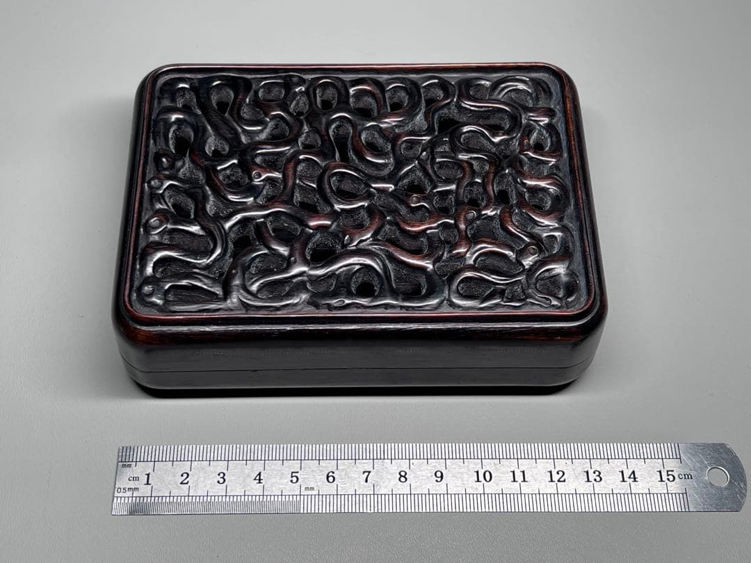 小物入れ　木製　透かし彫り　唐木紫檀　硯箱　古美術