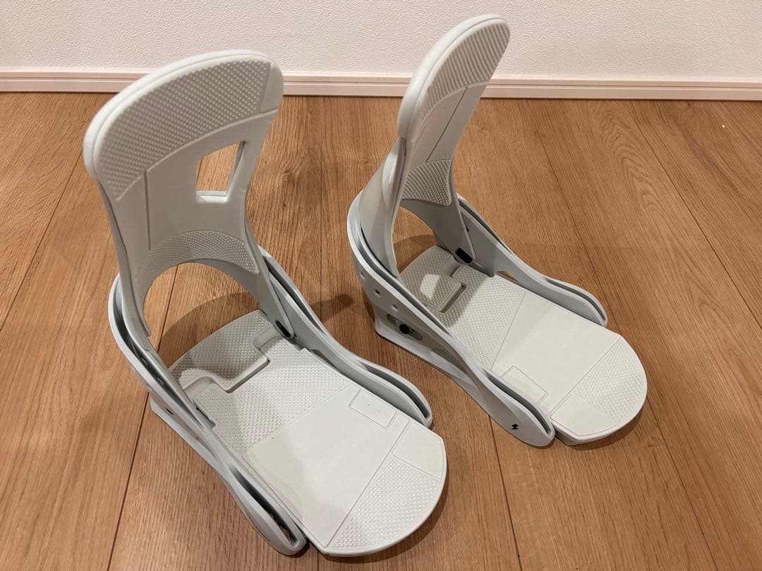 【値下】Burton スノーボードビンディング Gray Cloud