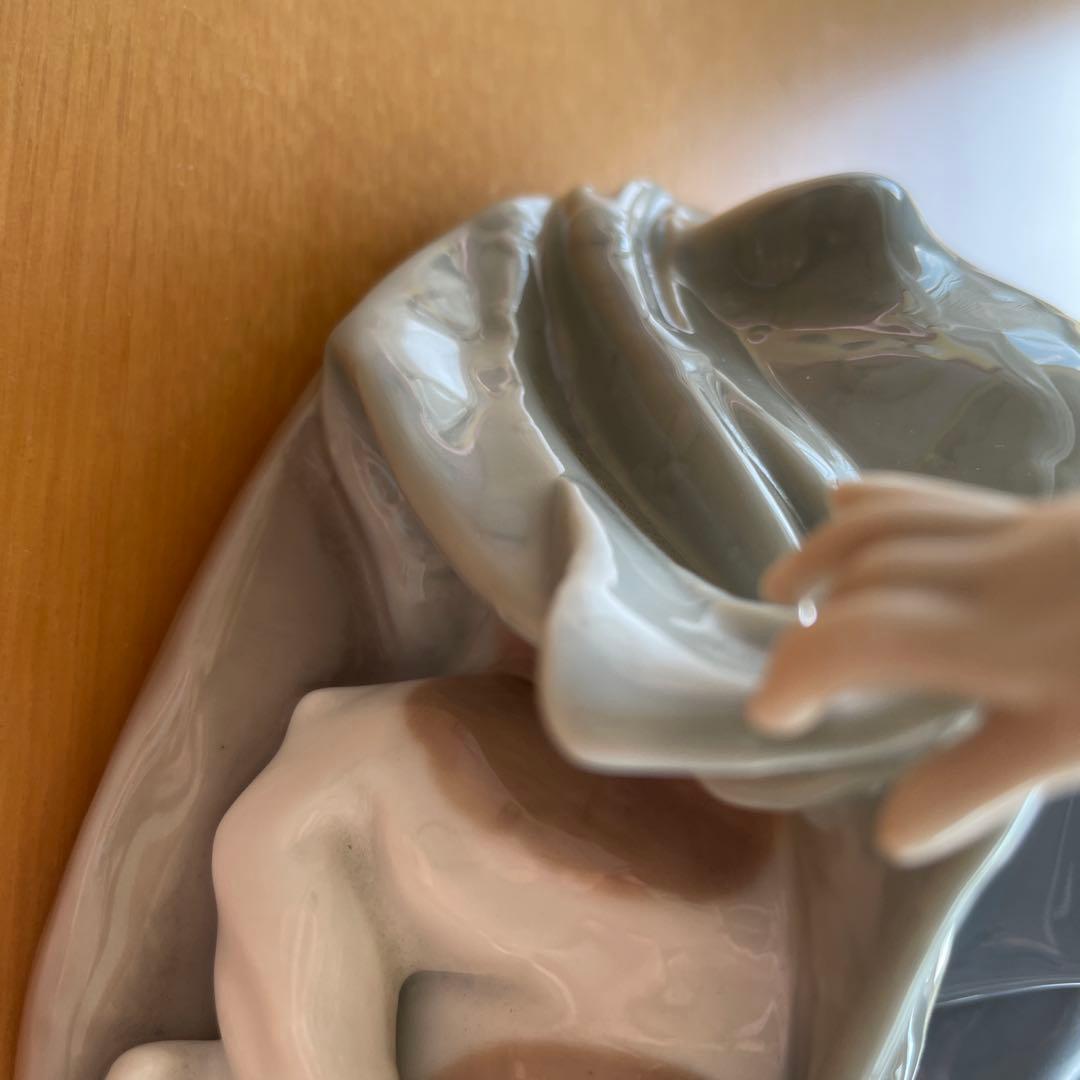 極美品　LLADRO リヤドロ　座っている少女子犬付き　　キズなし破損なし