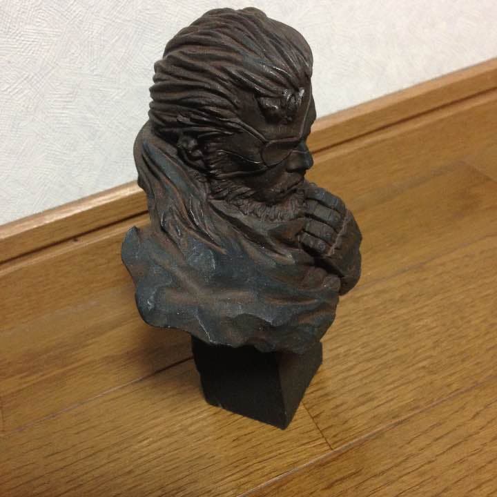 メタルギアソリッドＶ  スネークの胸像