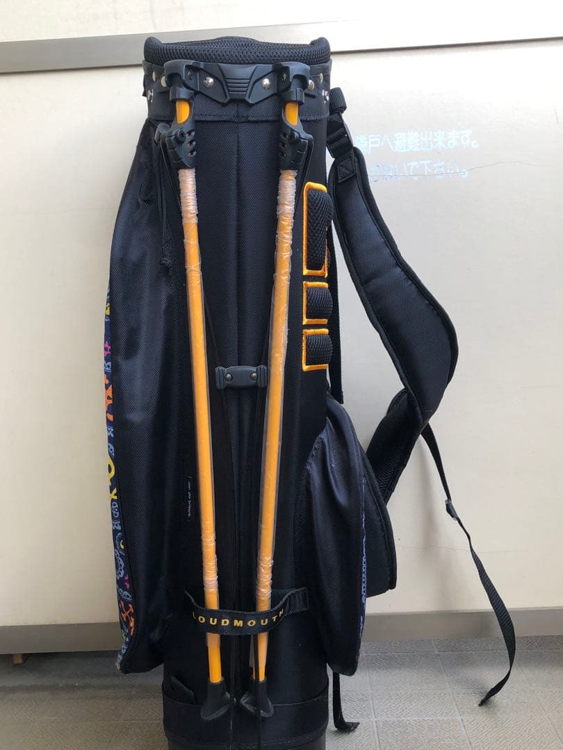 LOUDMOUTH カラフルスカルキャディバッグ