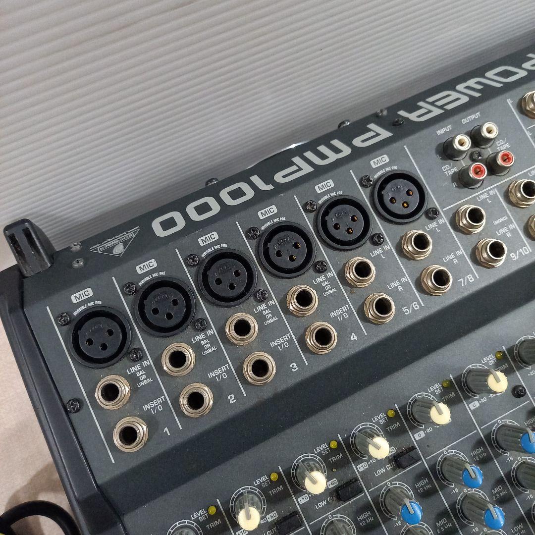 Behringer EUROPOWER PMP1000 パワードミキサー