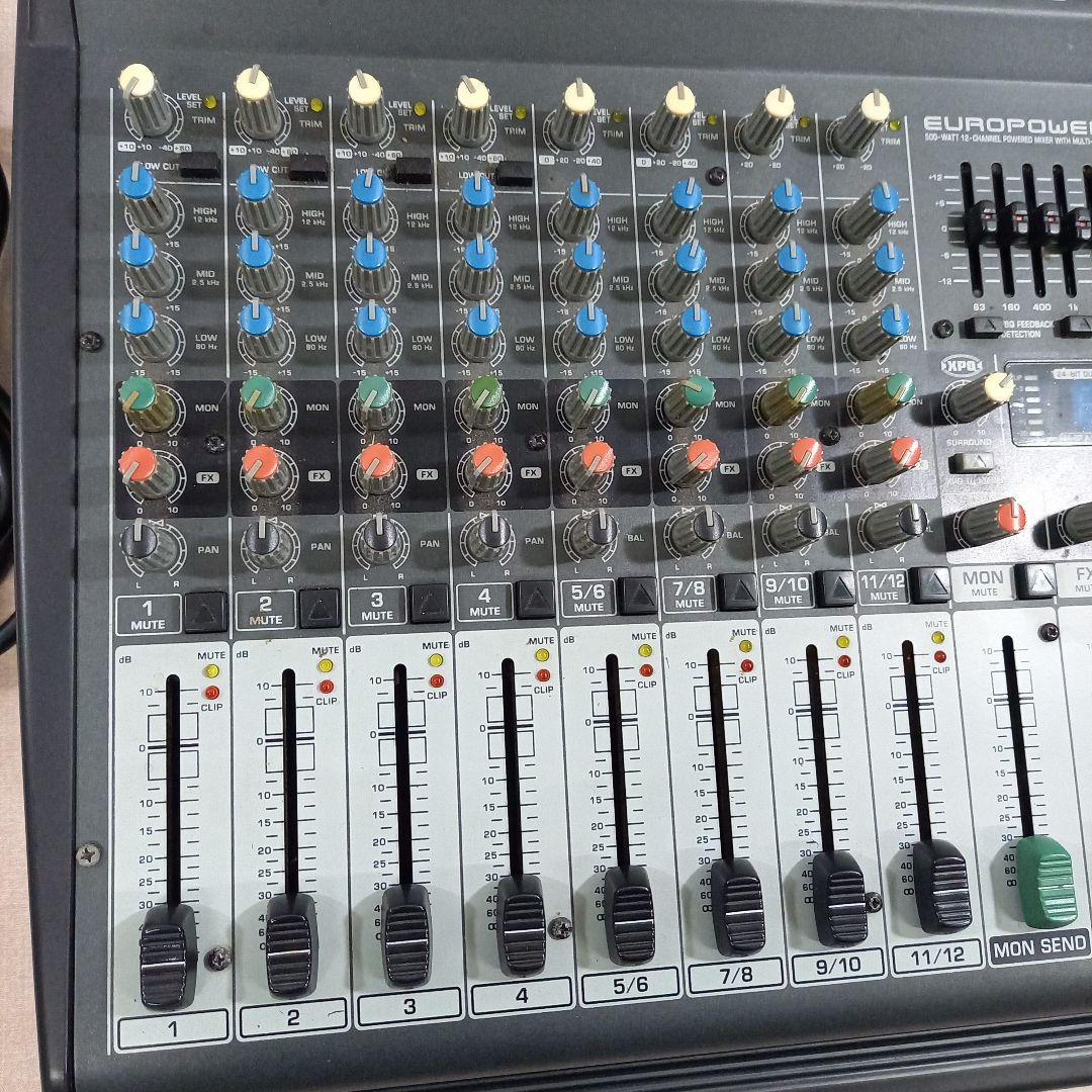 Behringer EUROPOWER PMP1000 パワードミキサー