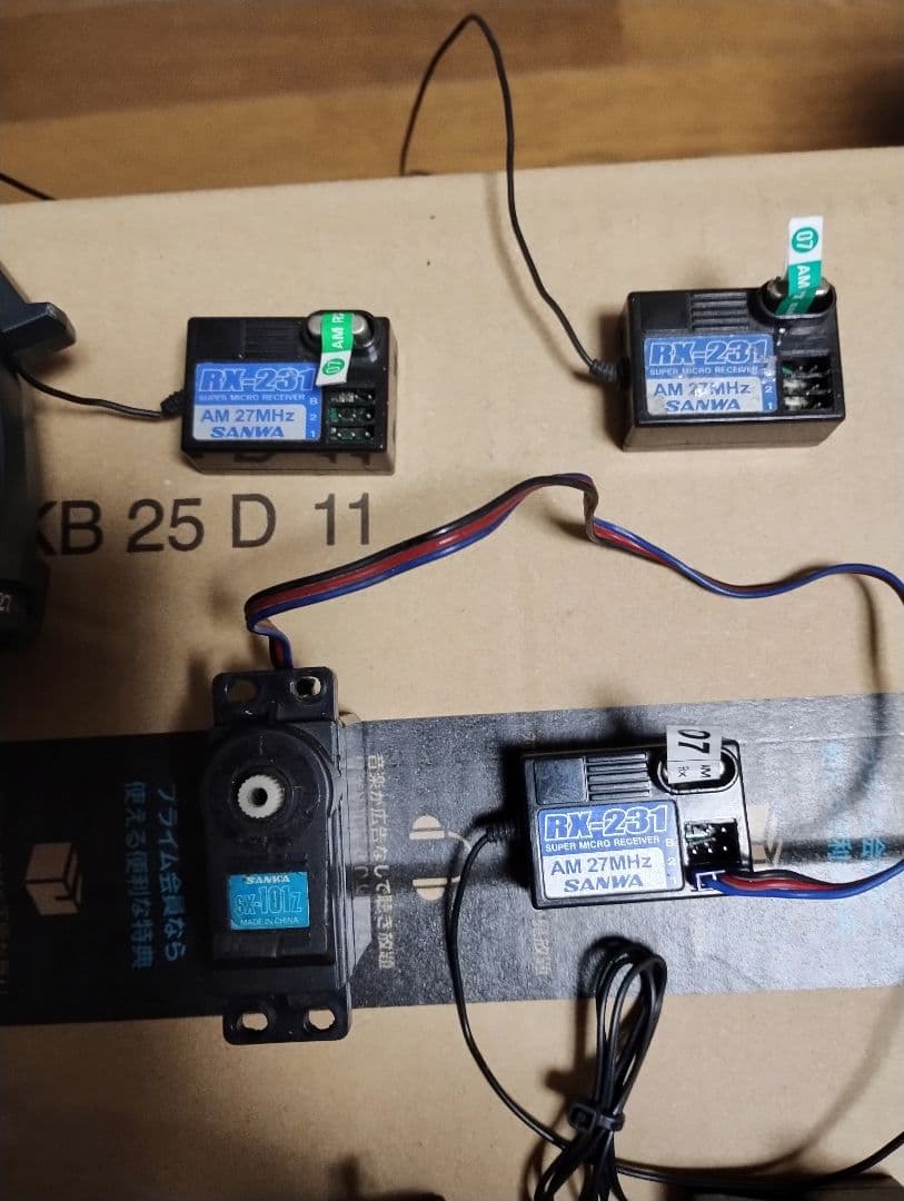 SANWA MX-A ラジコンプロポセット、専用受診機５機と成ります。