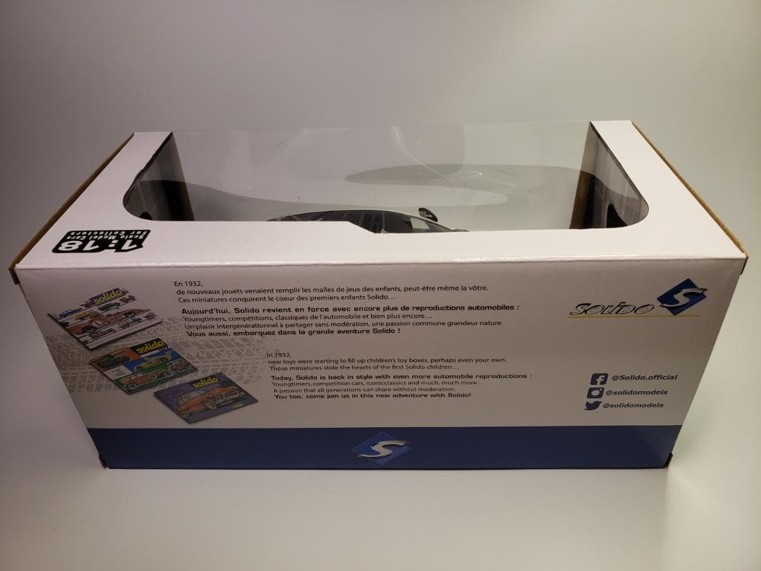 ソリド SOLIDO 1/18 アルファロメオ ジュリア GTA ホワイト 白