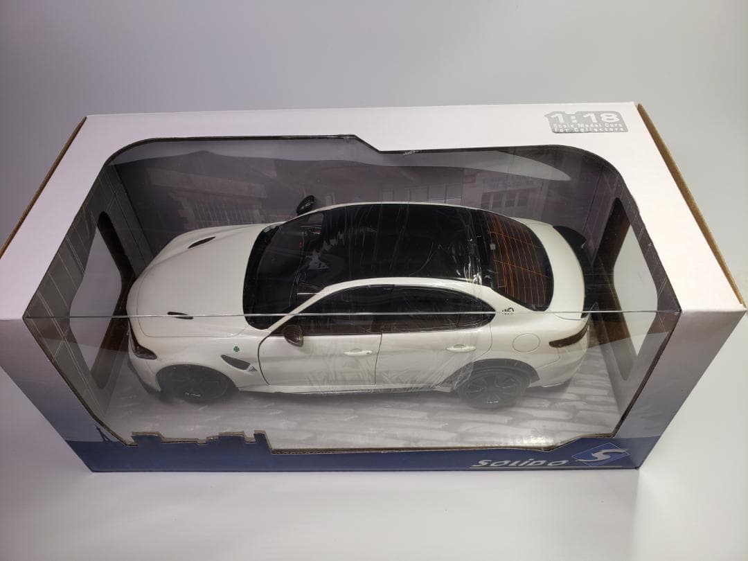 ソリド SOLIDO 1/18 アルファロメオ ジュリア GTA ホワイト 白
