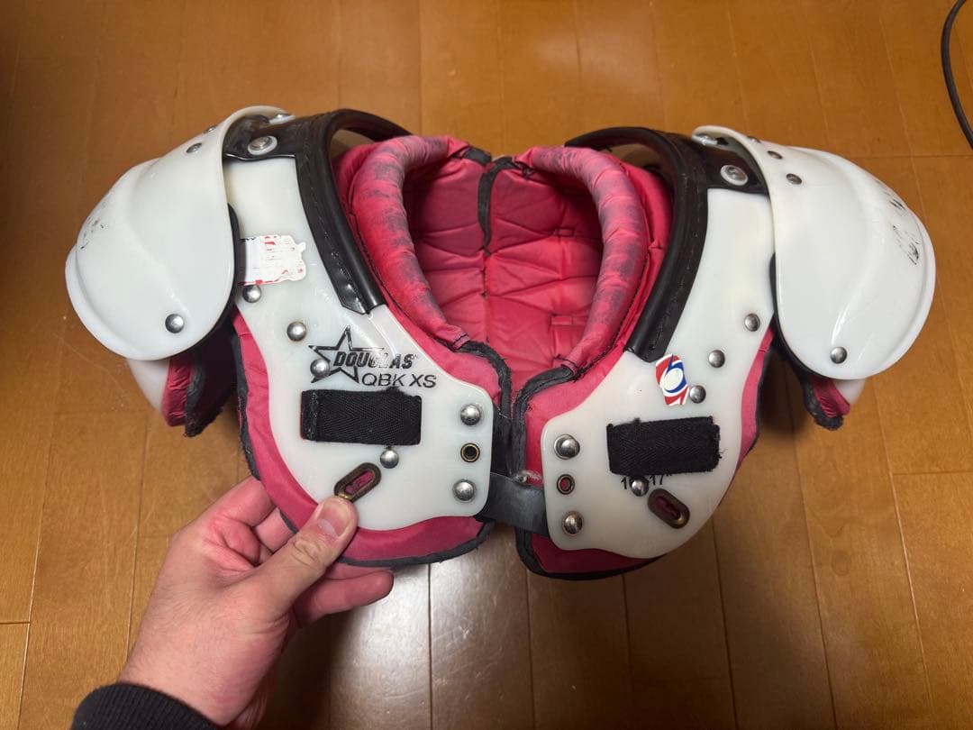 DOUGLAS QBK XSショルダーパッド