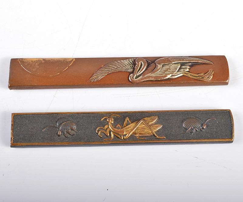 eyeknow74　古銅彫金　鶴図蟷螂図小柄2点　時代箱付　V　R3596