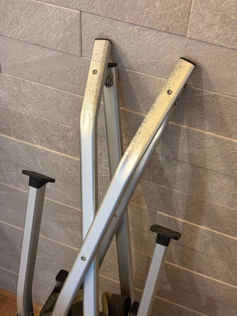 peak 椅子 ローチェア30カーキ 枕付き