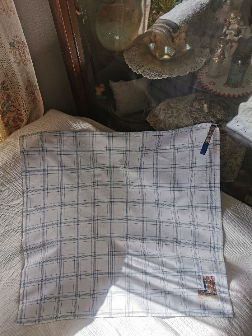 アンティーク インディゴ西洋花更紗アップリケ＆レース装飾付 ブルーチェッククロス