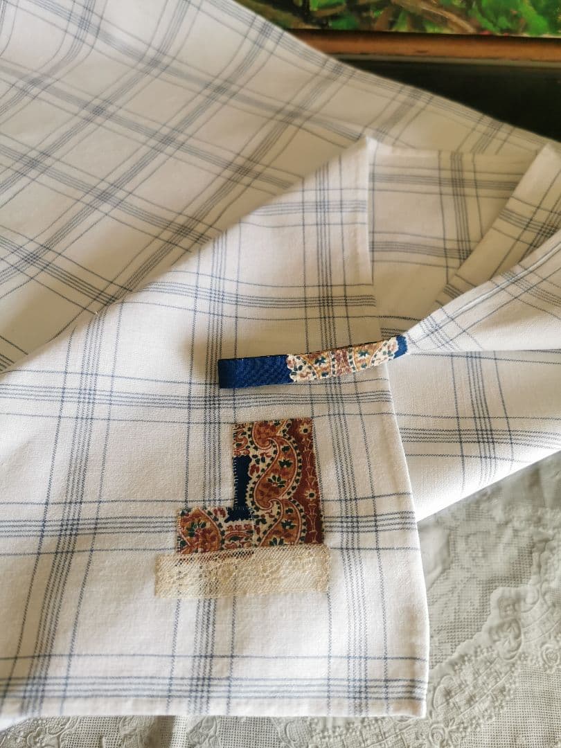 アンティーク インディゴ西洋花更紗アップリケ＆レース装飾付 ブルーチェッククロス