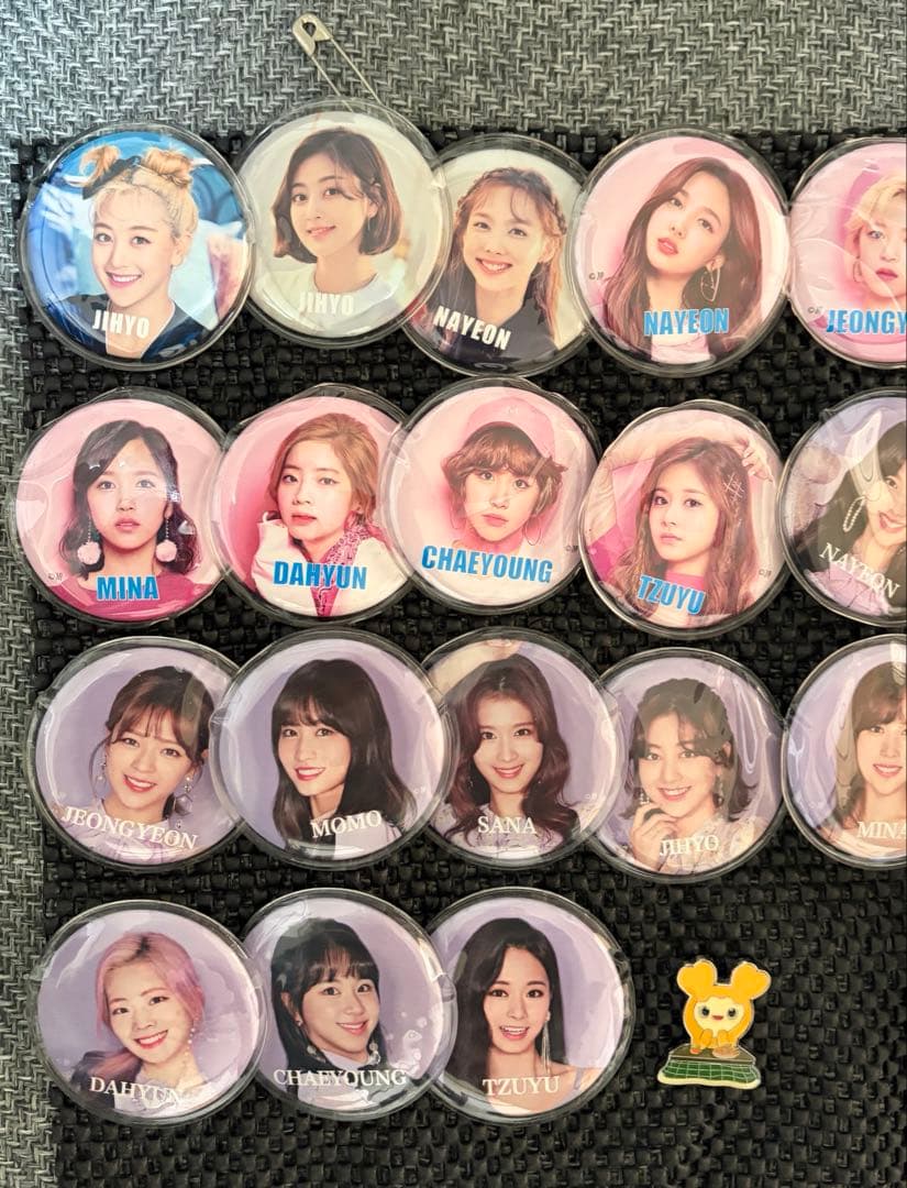 TWICEグッズ まとめ売り（バラ売り可能）