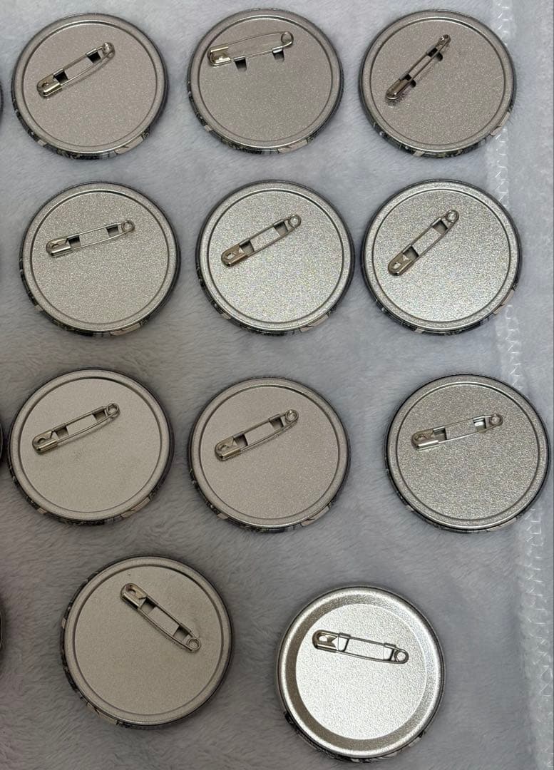 ブルーロック 凪誠士郎 仮面舞踏会 缶バッジ 70点 ノーブル1点