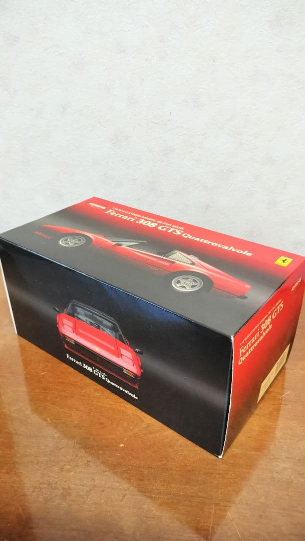 京商1/18フェラーリ308GTSクアトロバルボーレ【RED】