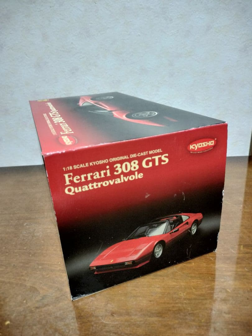 京商1/18フェラーリ308GTSクアトロバルボーレ【RED】