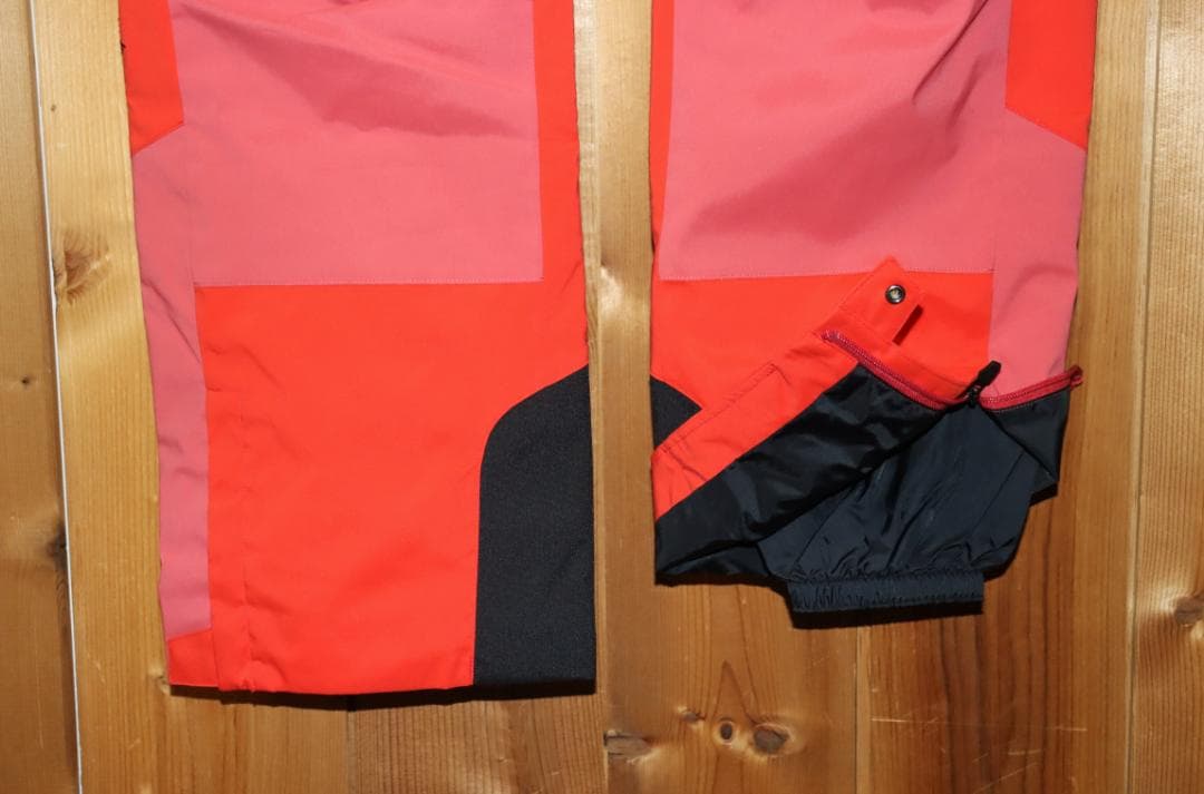 新品 ゴールドウイン 中綿 ツートーン カラー ワイド スキーパンツ(2/M)Ⓗ