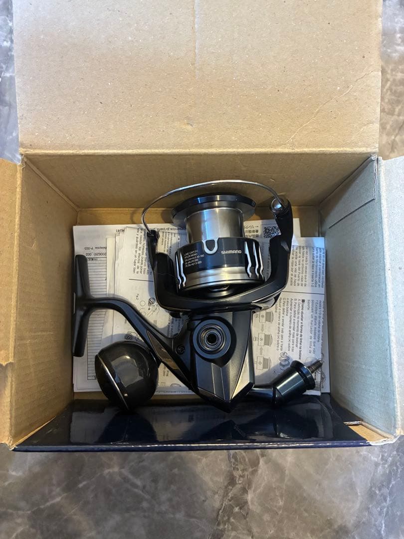 SHIMANO STRADIC SW4000XG スピニングリール