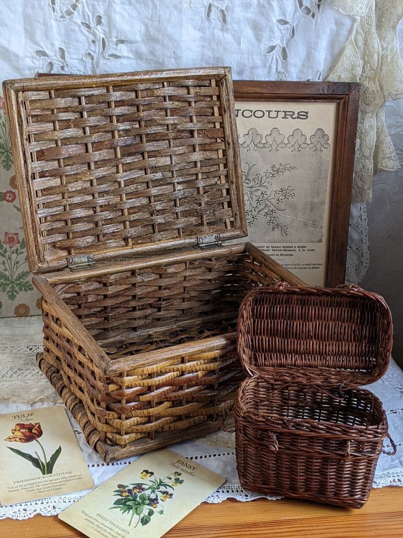 【w】フランスアンティークヴィンテージバスケット２点セット　ドール用バスケット