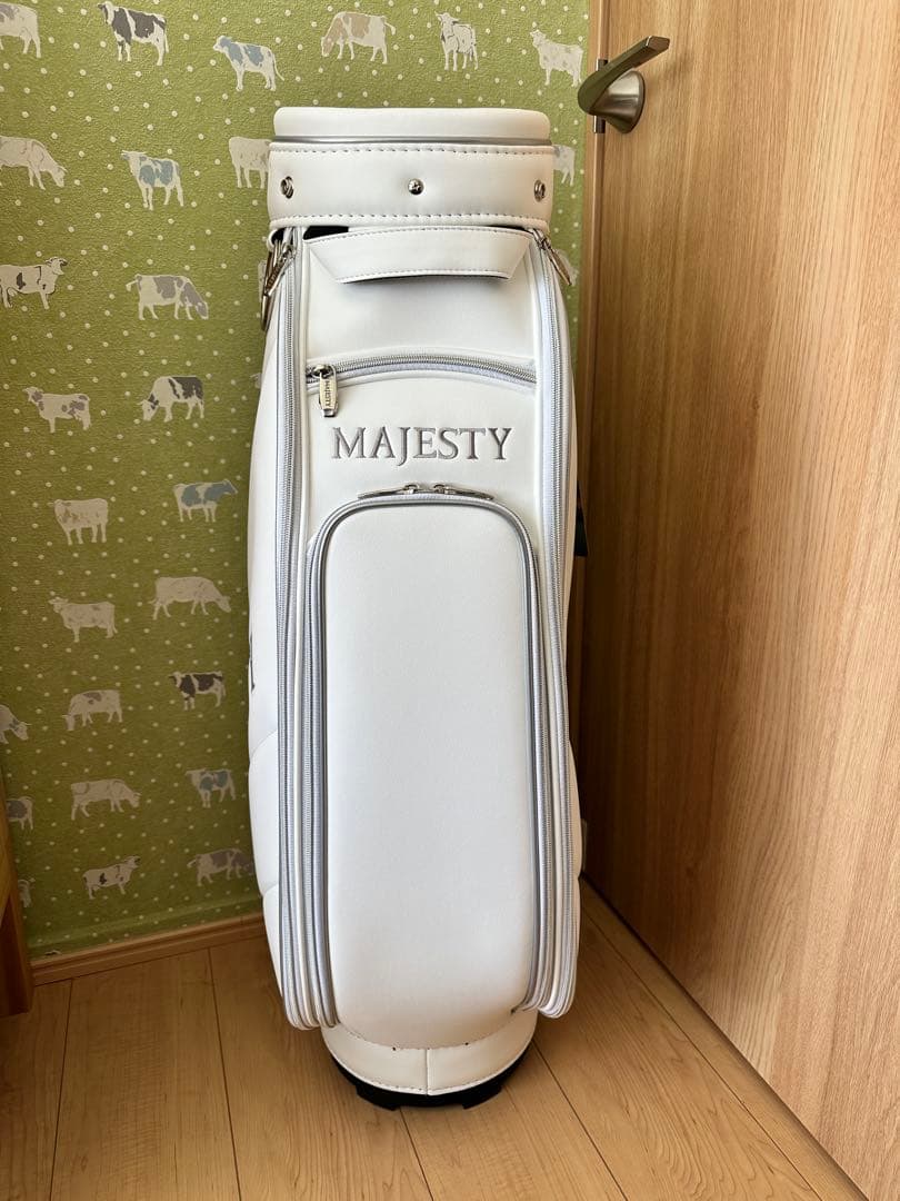 新品　MAJESTY ホワイト　キャディバッグ8.5型