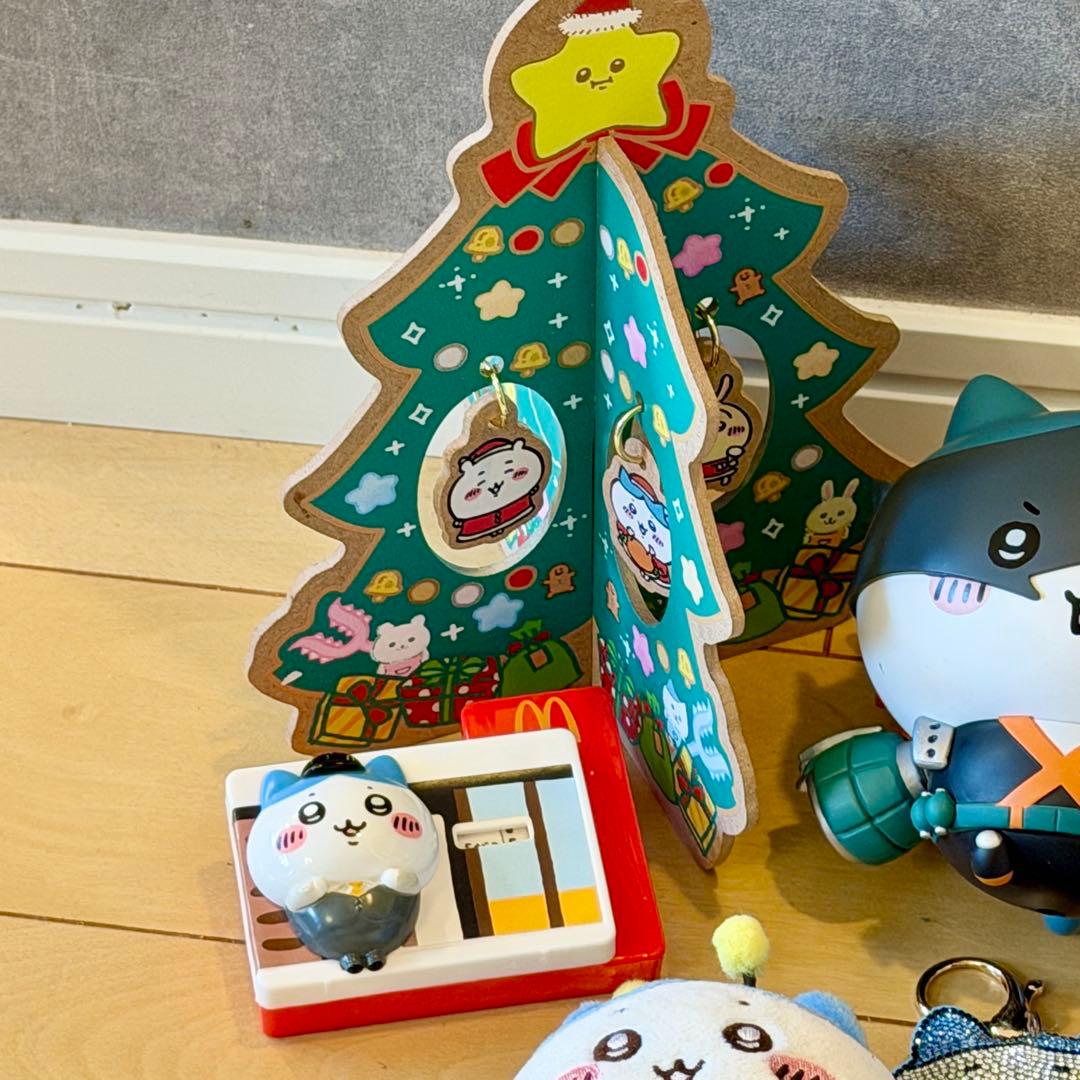 ちいかわ グッズ大量まとめ売り 50点以上 缶バッチ フィギュア キーホルダー