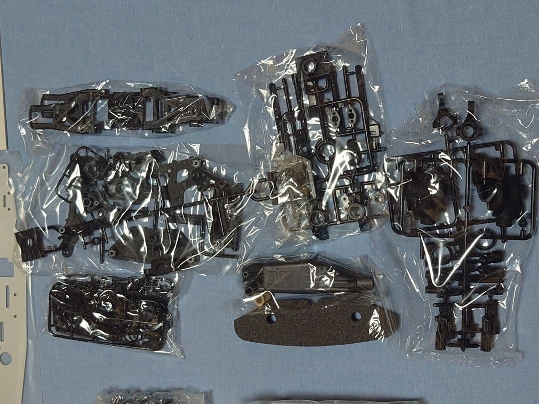 TGR 1/8 シャーシキット TAMIYA FS-15RBエンジン付き