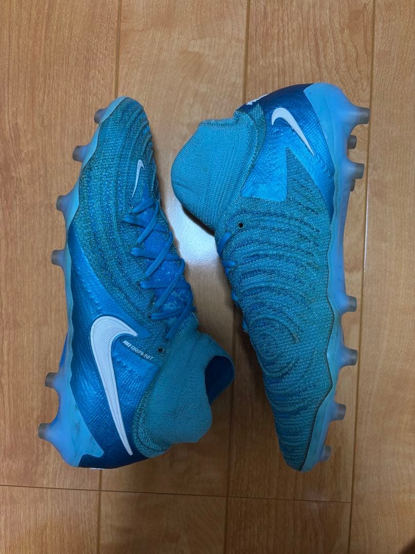 シューズ Nike Phantom Luna2