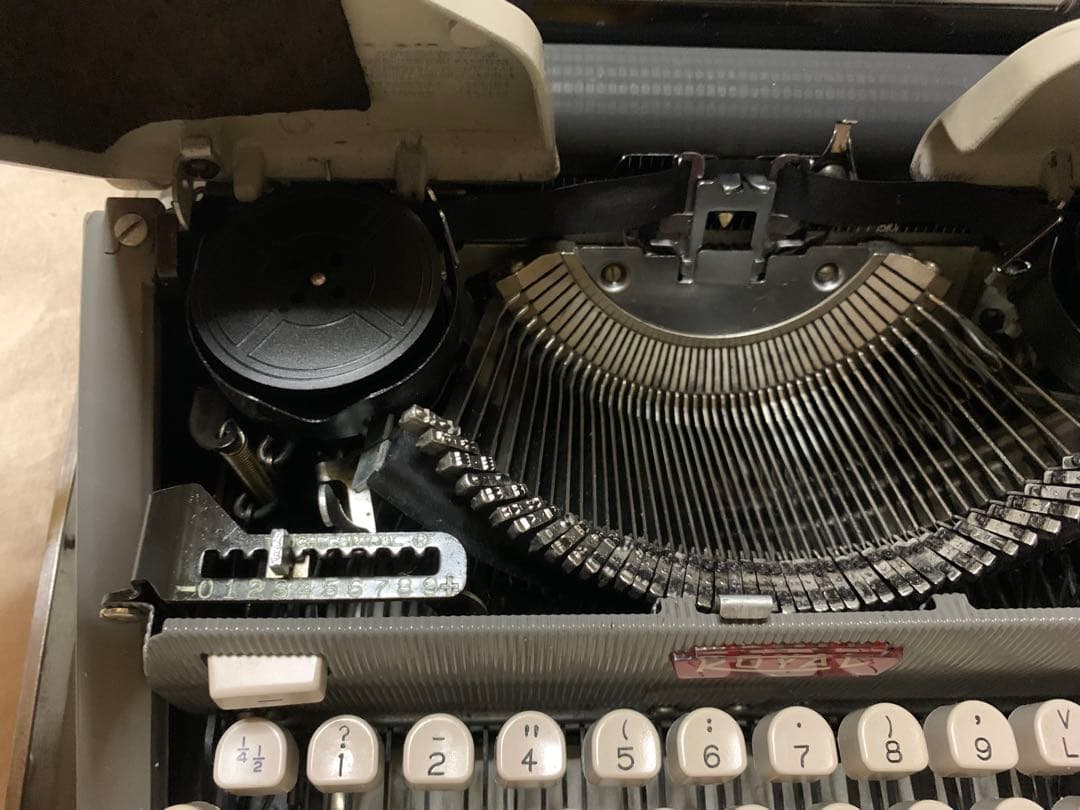 語タイプライター 動作確認済  Futura 800