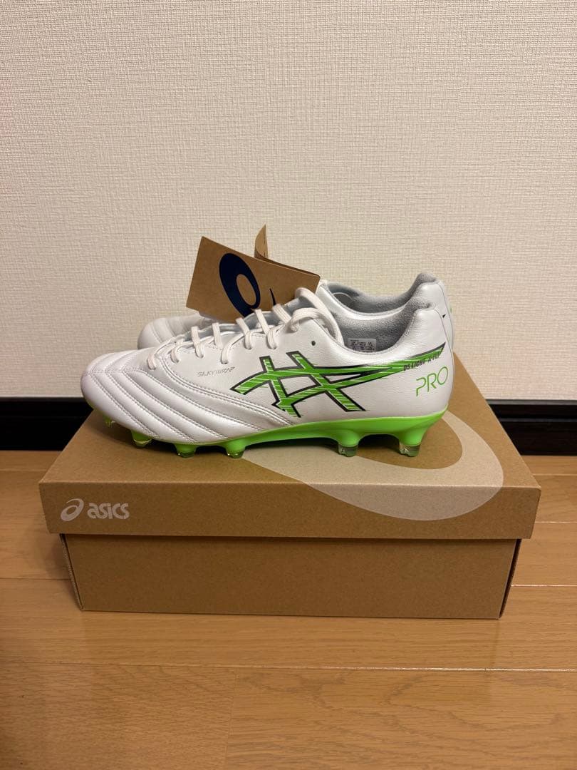 【新品未使用タグ付】asicsDS LIGHT X-FLY PRO 3 25.5