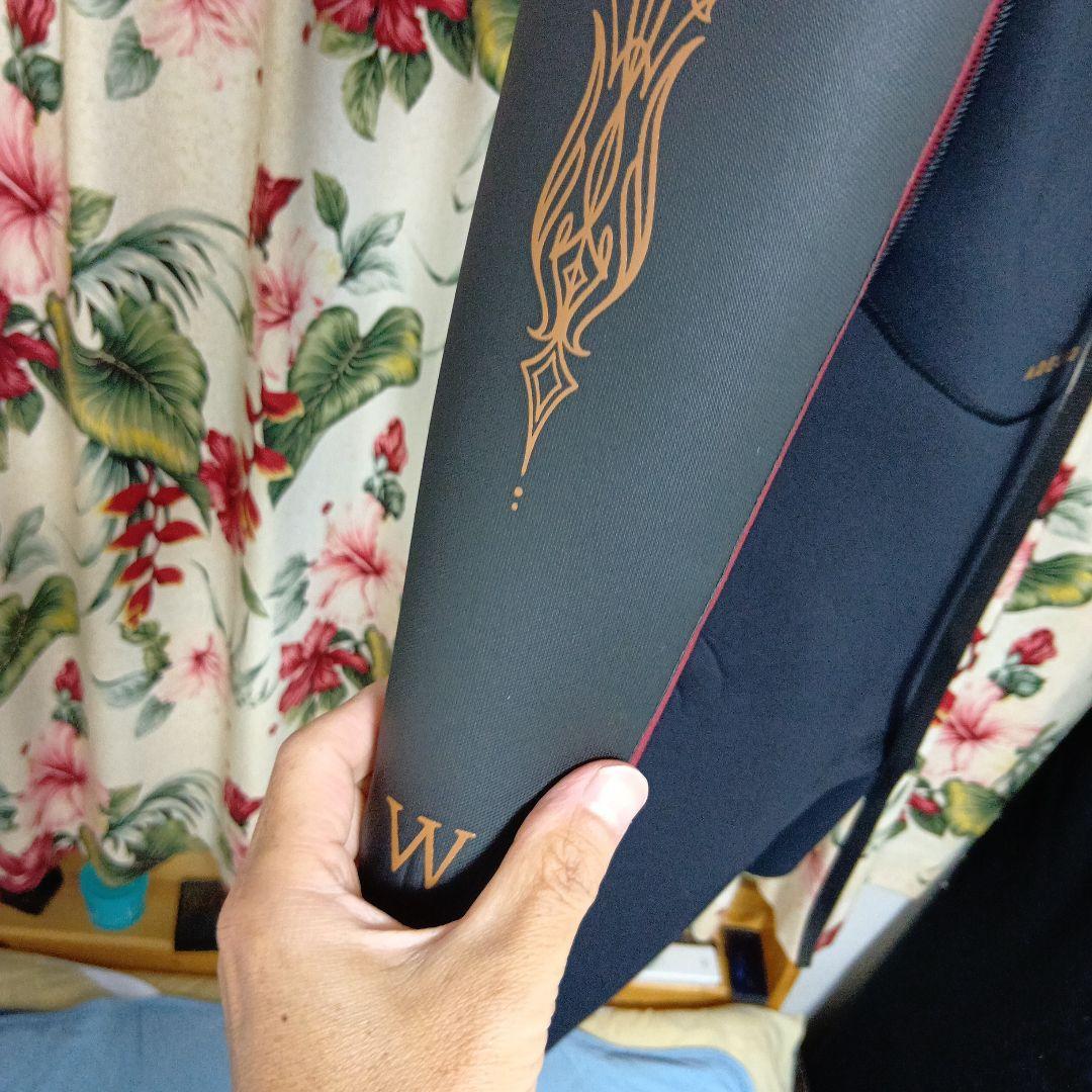 adelio ウェットスーツ　ロンスプ　チッパウィルソンモデル　Sサイズ