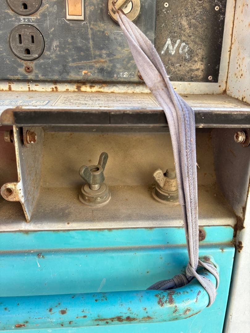 DLW-300ES デンヨー エンジン 溶接機 発電機 200V 100V