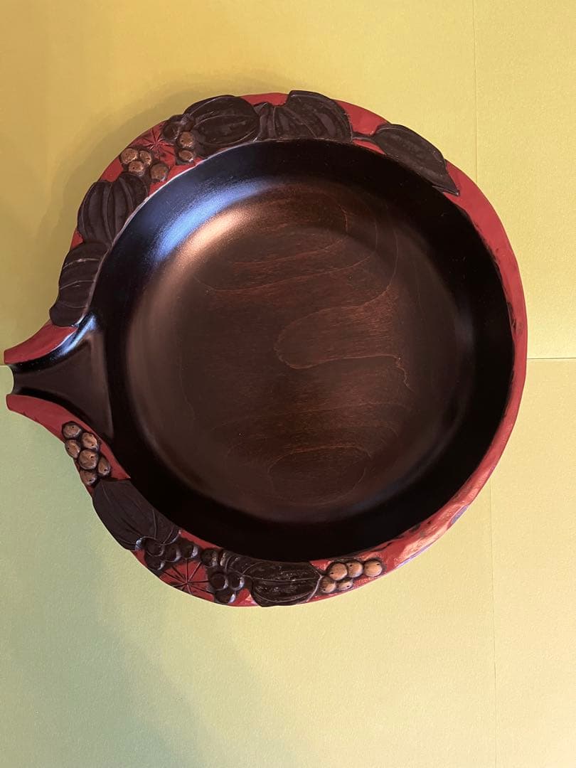 川添日記　片口小皿　草木彫漆器