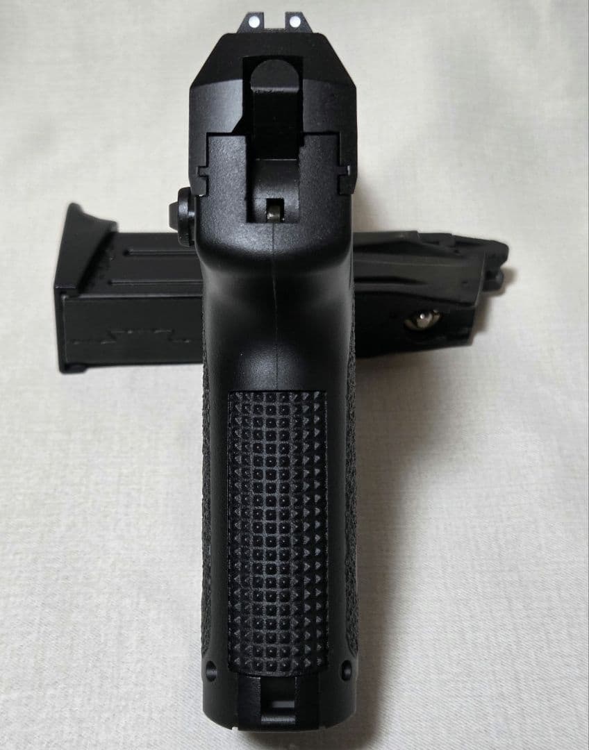 東京マルイ USP COMPACT ガスガン スペアマガジン付き