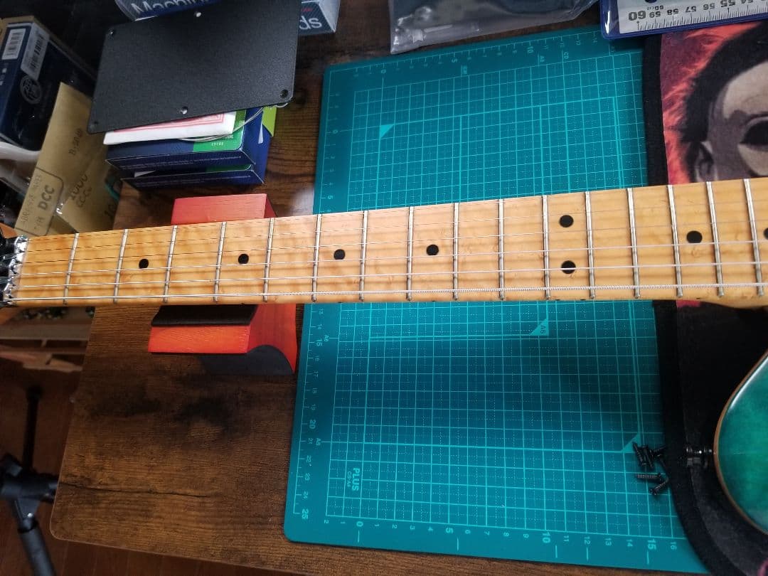 WARMOTH　オーダー　AXISタイプ　レア