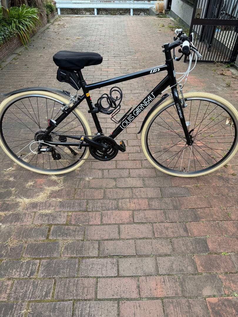 ルイガノ新古車　引き取り限定　お買い得です