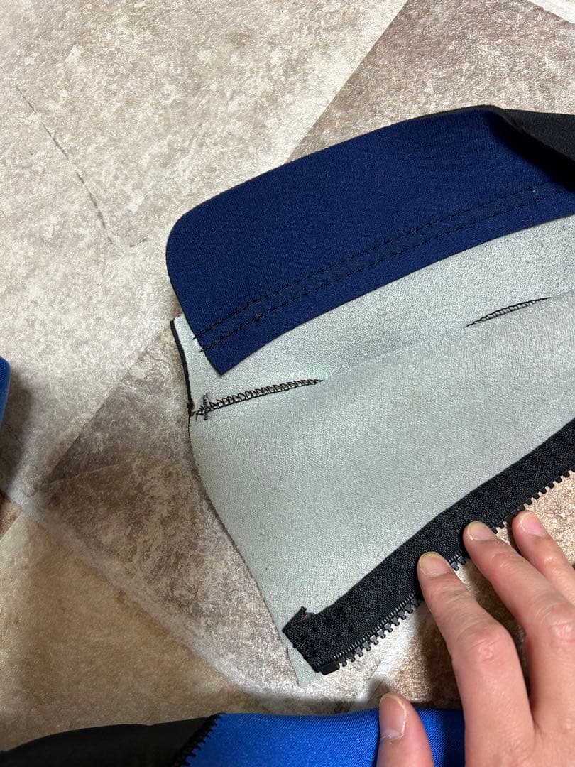 モービーズ　ドライスーツ　ダイビング