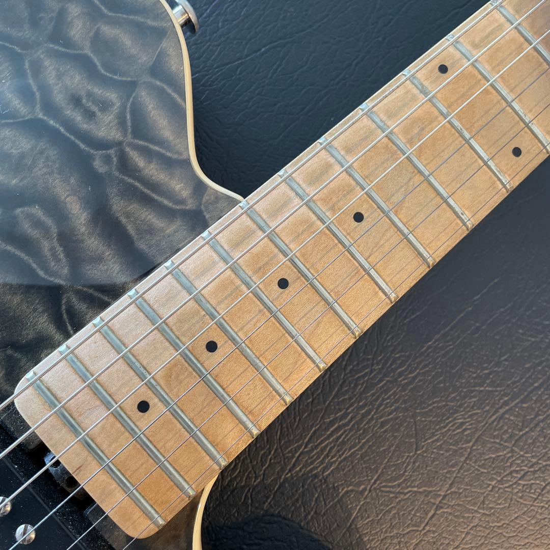 ギター Music Man AXIS Tribute Translucent Black