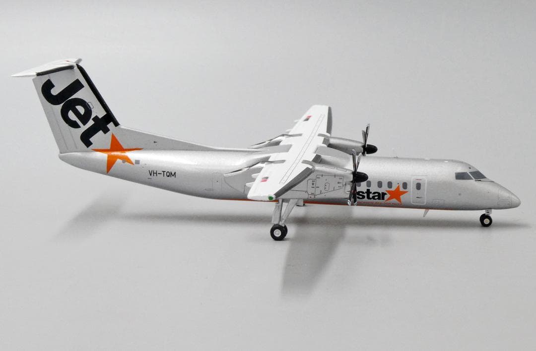 ジェットスター Dash8-Q300 VH-TQM 1/200