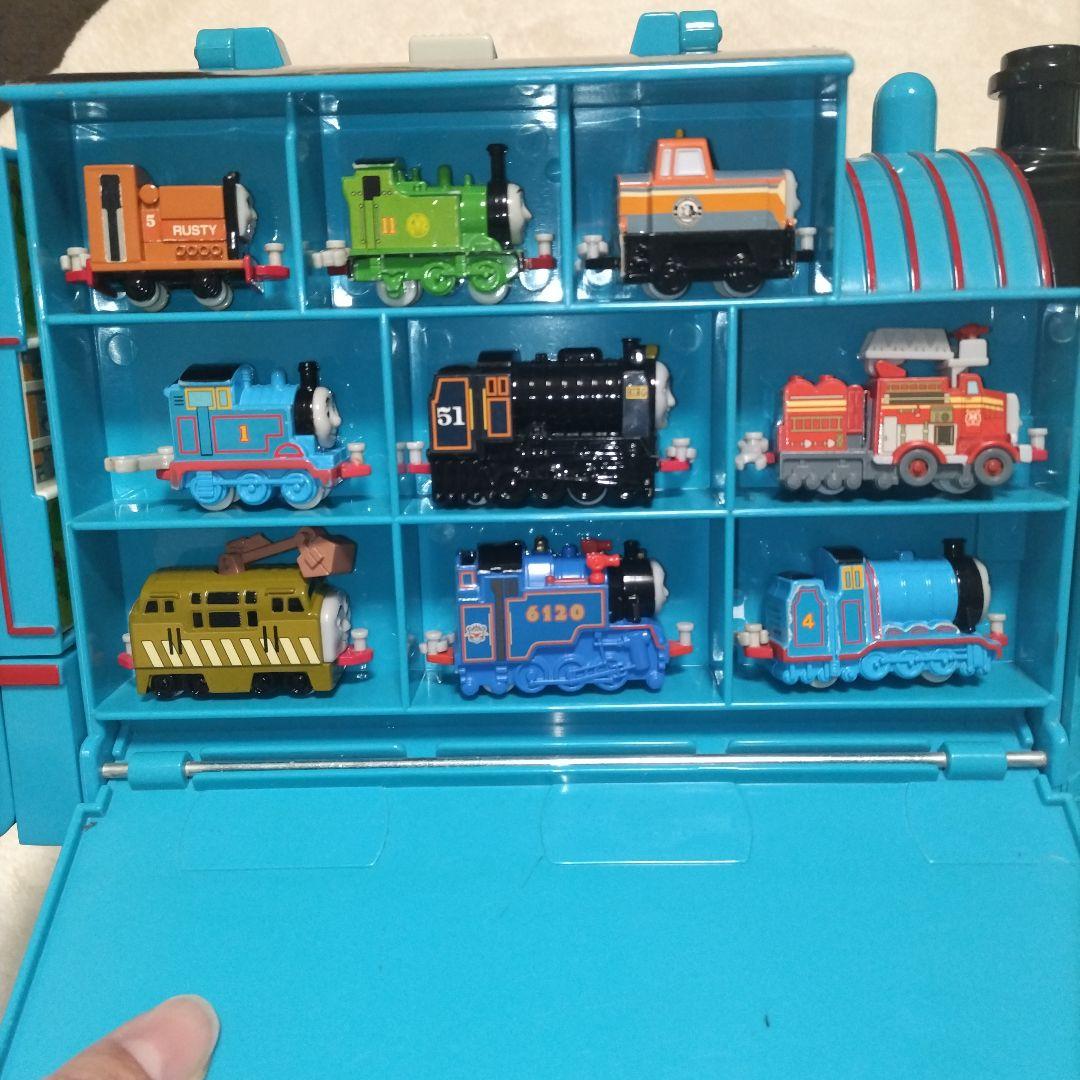 希少　トーマス　 ポケットファンタジーステーション　パッと出るタウン