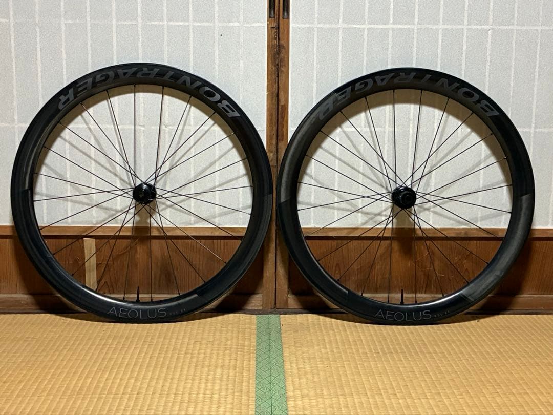 美品 BONTRAGER AEOLUS RSL 51 TLR ディスクホイール