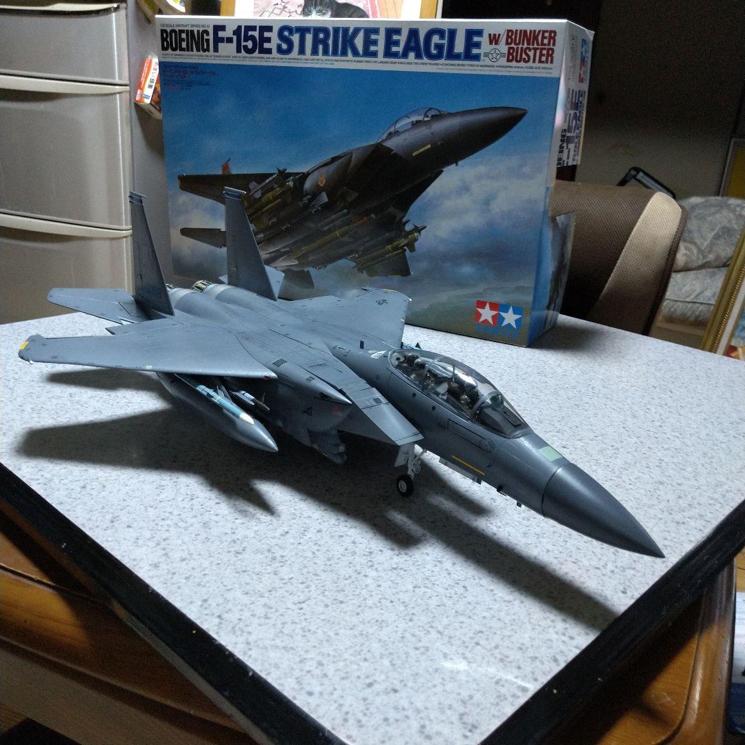 F15ストライクイーグルのバンカーバスター搭載機塗装済完成品
