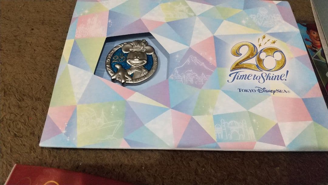 ディズニー ピンバッジ セットファーストパスホルダー