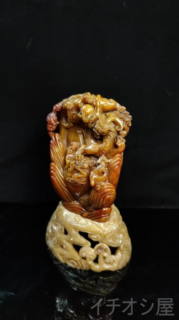 瑞獣印鑑の｜寿山石・紅絡田黄の印章｜耐青作款｜天然赤紋｜細密彫｜風水置物｜書道