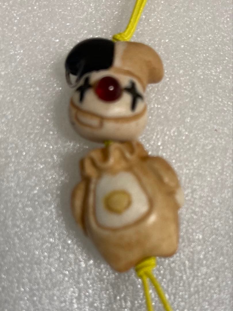 天然素材　ピエロ彫刻　根付　提げ物