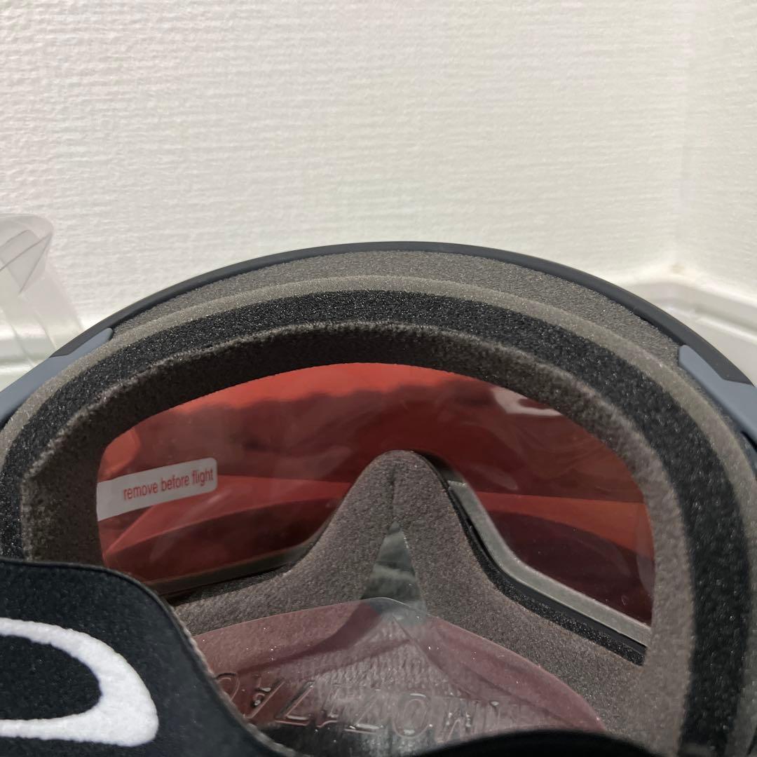 【新品未使用】オークリー フライトトラッカー XL メタルブラック