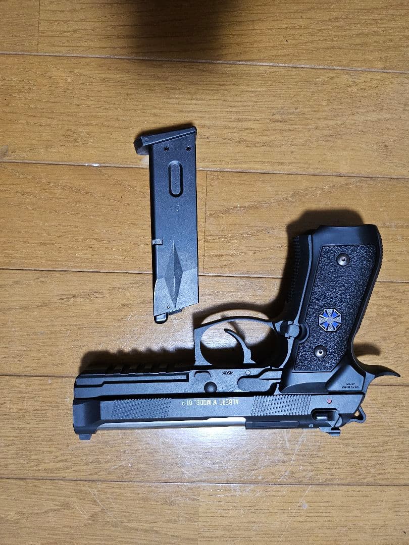 東京マルイ サムライエッジ バイオハザード m9 ベレッタ