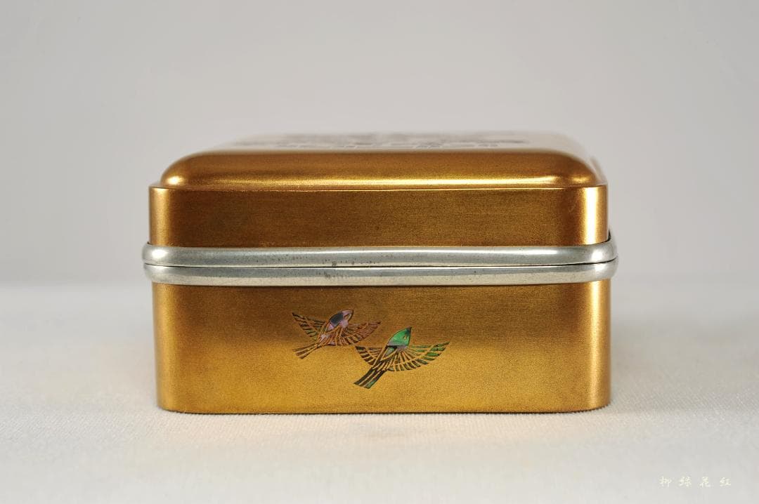 山下甫斎 菊籬蒔絵 四方 銀縁 香合 内菊蒔絵梨子地 共箱 茶道具