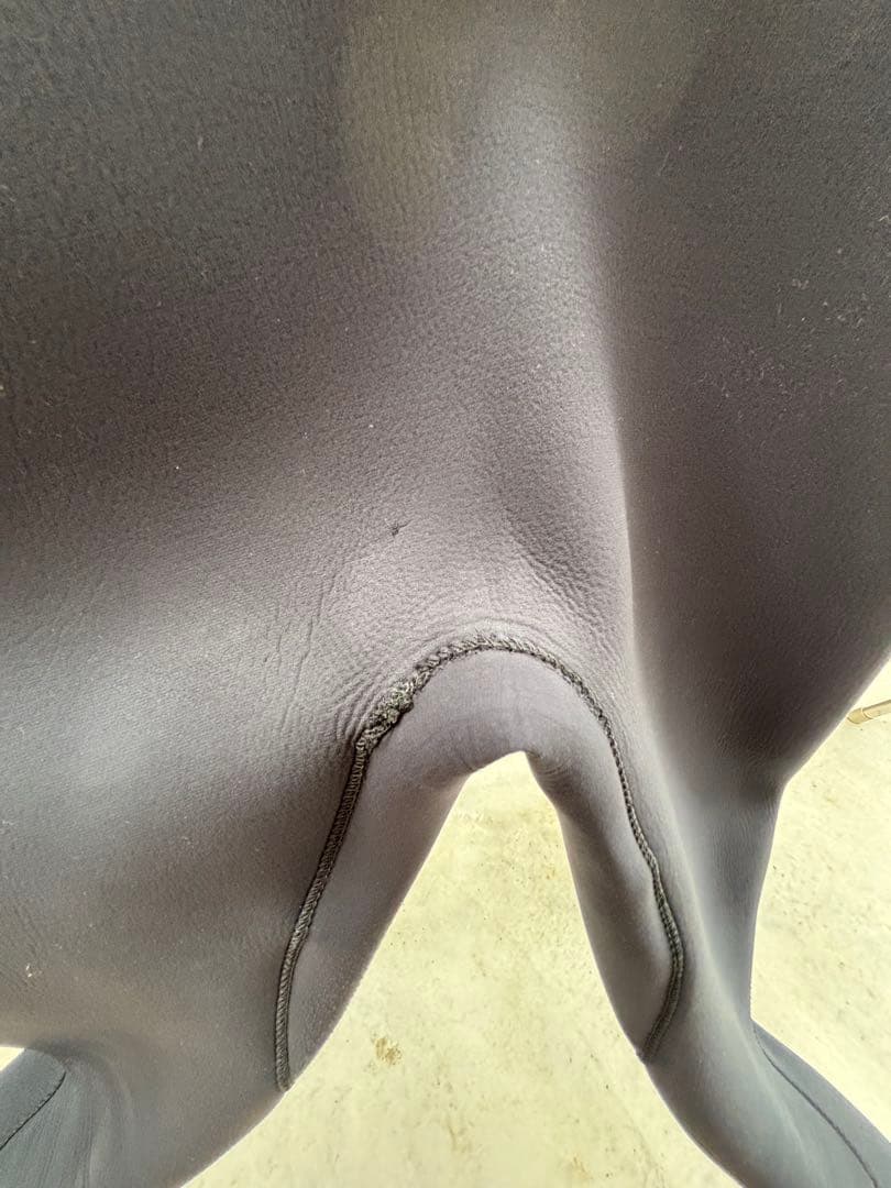 AIRTIGHT シーガルウェットスーツ　Lサイズ