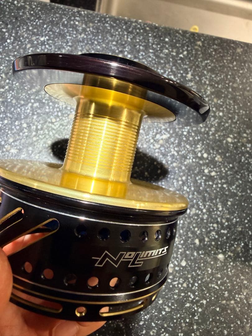 じ*ん様 スタジオオーシャンマーク　NOLIMITS 20SW23000BMスプ