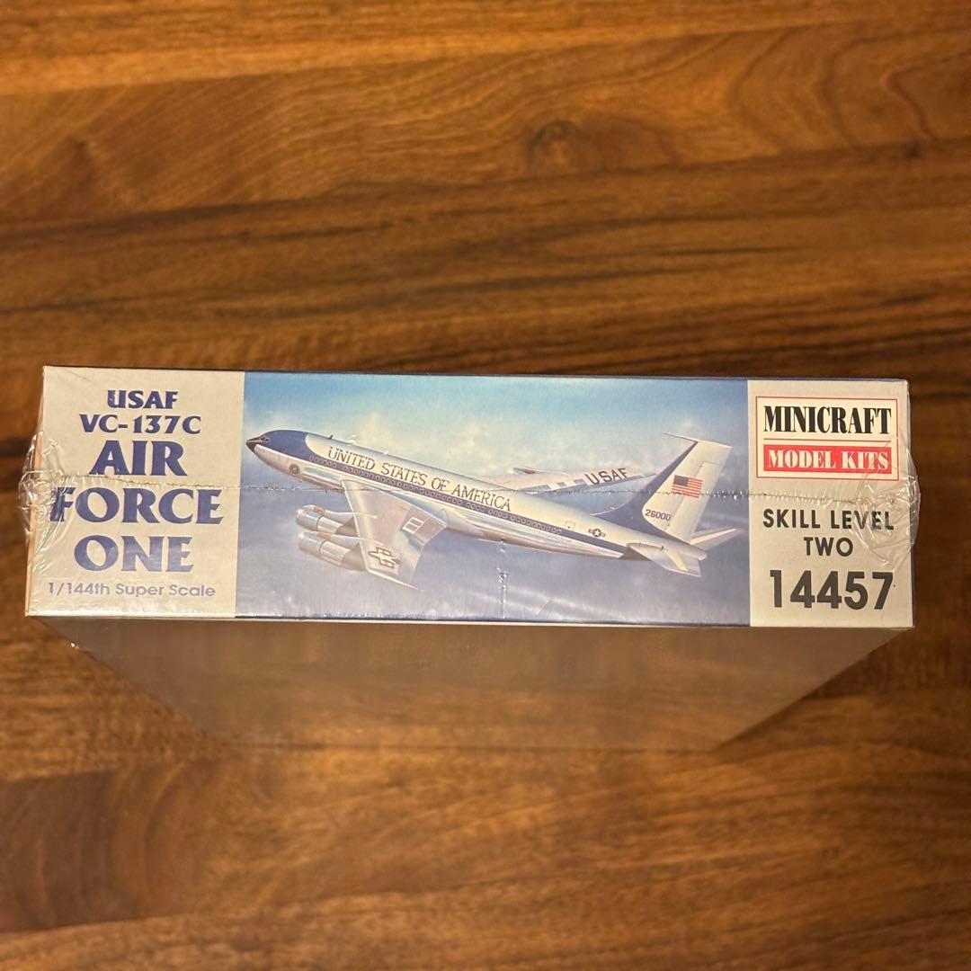 【MINICRAFT】1/144 AIR FORCE ONE VC-137C