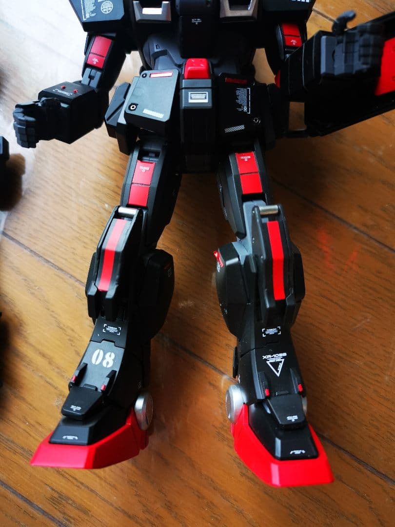 ガンダムEz-8 塗装済完成品メタルパーツ組込み